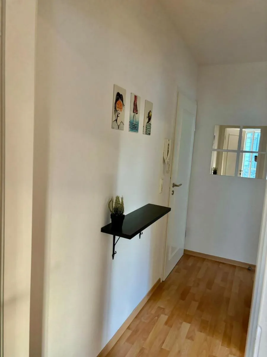 Image 4 of 2-room apartment in Dresden’s Neustadt