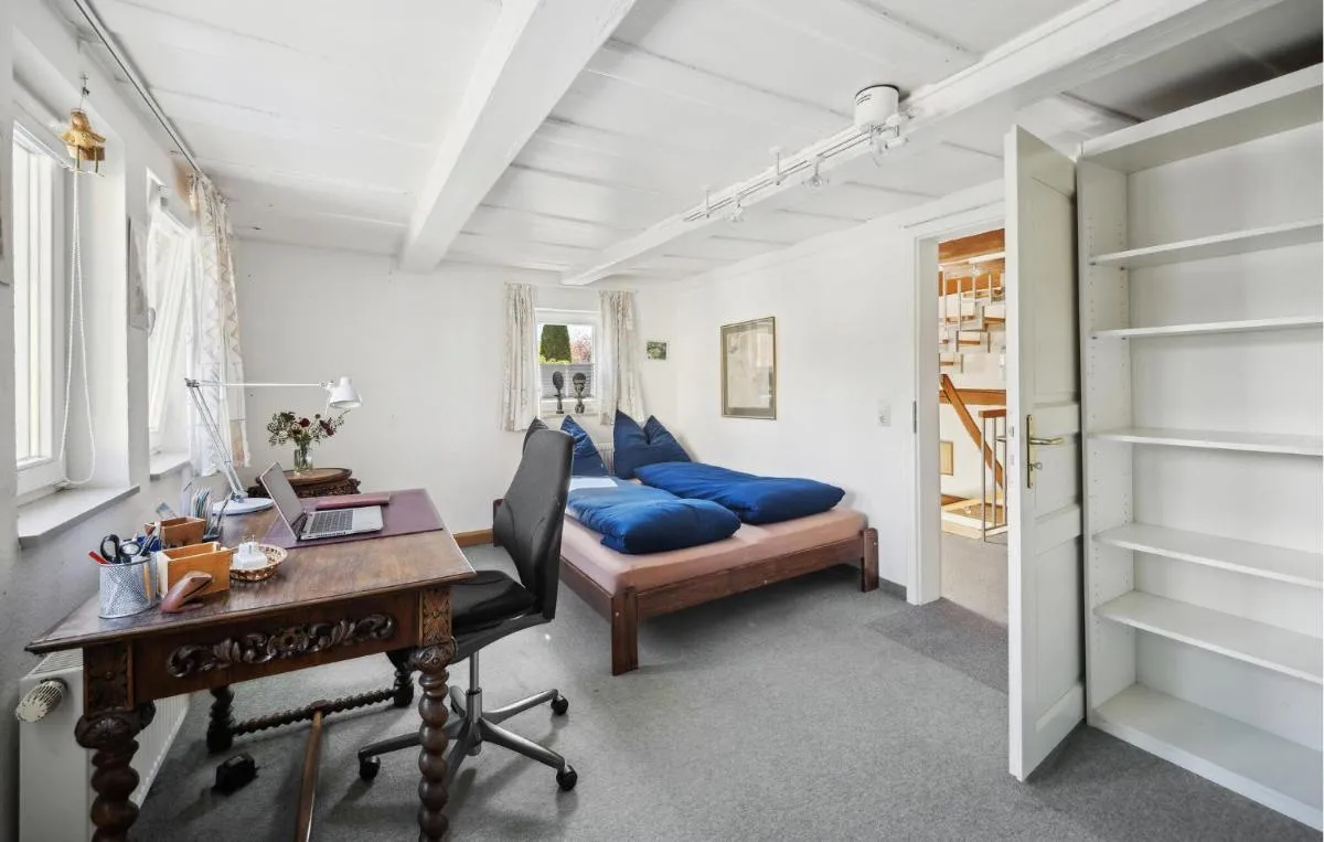 Image 5 of 5 Bedroom Pet Friendly Home In Dresden