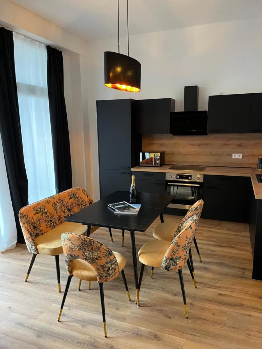 Image 2 of ANER2 STYLISCHE Ferienwohnung mit Sauna in Dresden Weißer Hirsch