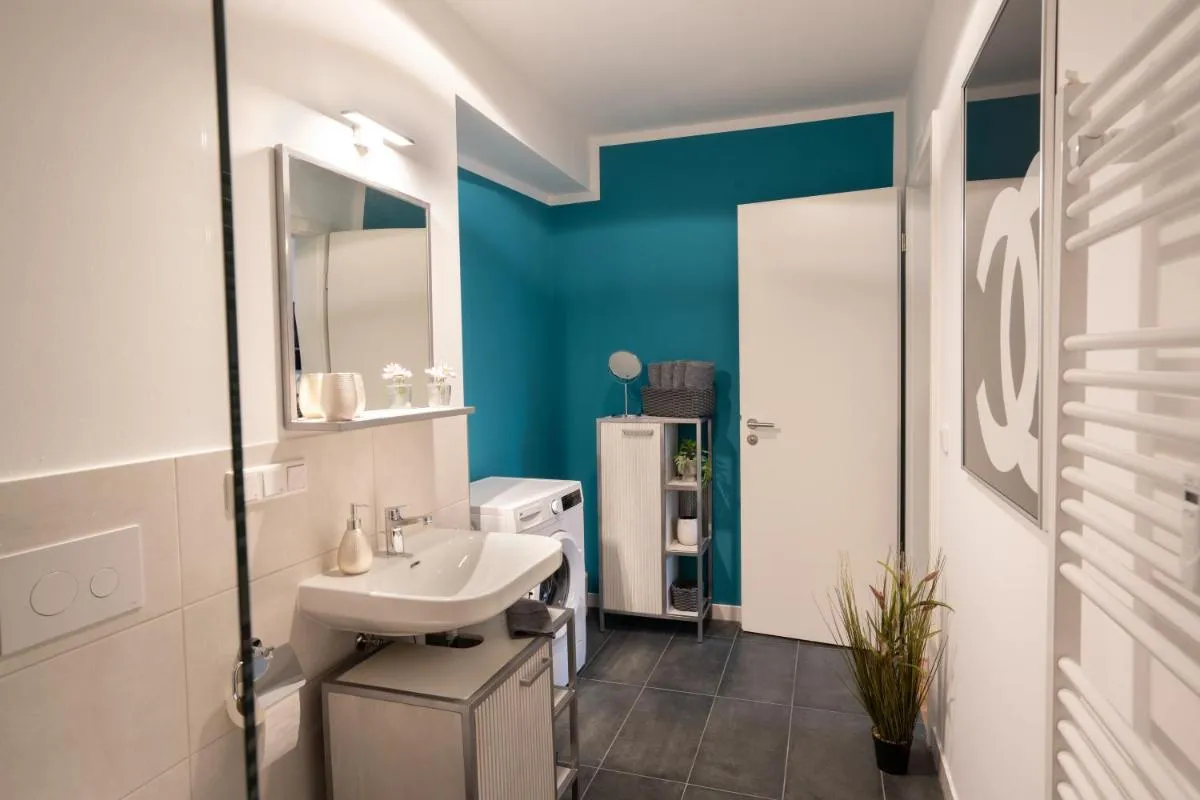 Image 2 of ANER 4 Design Apartment Zoe