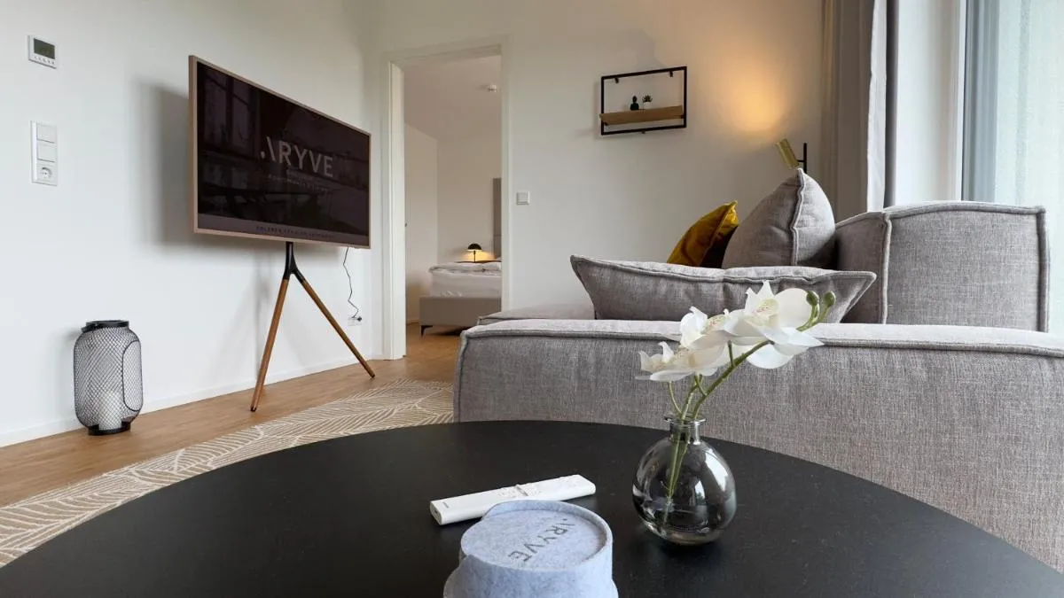 Image 1 of ARYVE Boutique-Apartment DRESDNER PENTHOUSE mit Dachterrasse – Tiefgaragenstellplätze – Design-Interieur