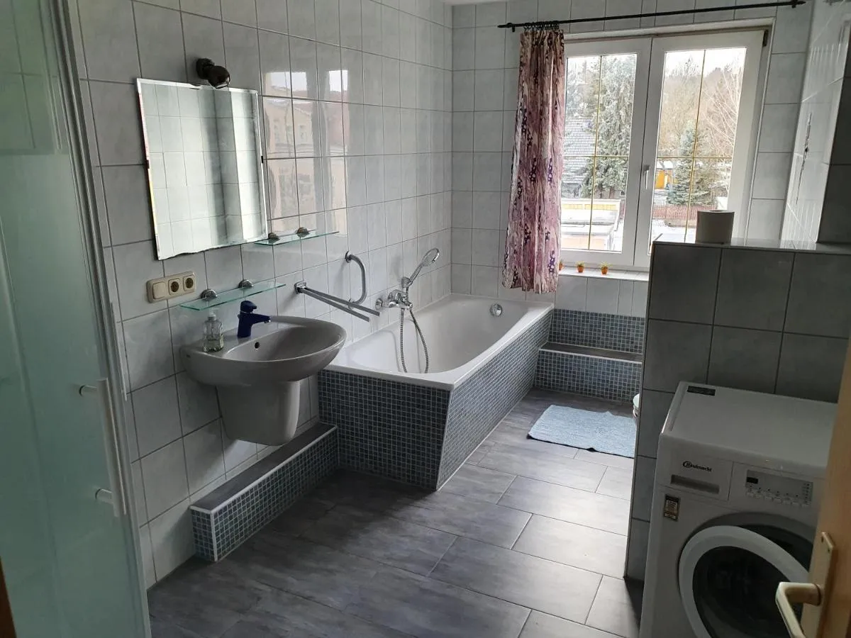 Image 2 of Apartment mit Balkon