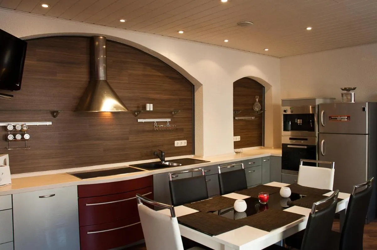 Image 3 of Apartments Stirl