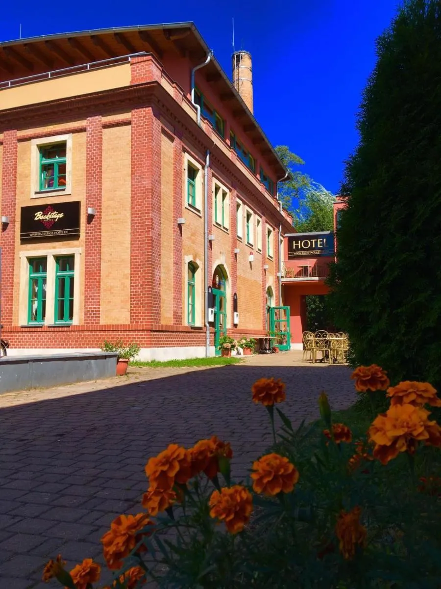 Image 3 of Backstage Hotel