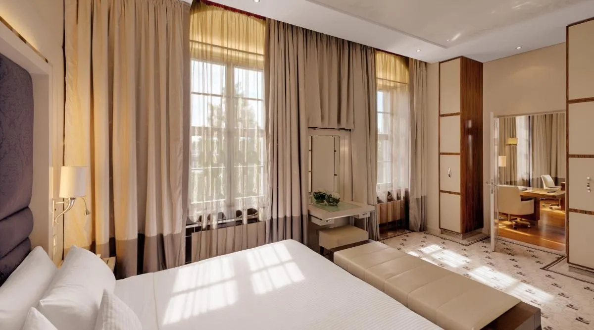 Image 3 of Bilderberg Bellevue Hotel Dresden