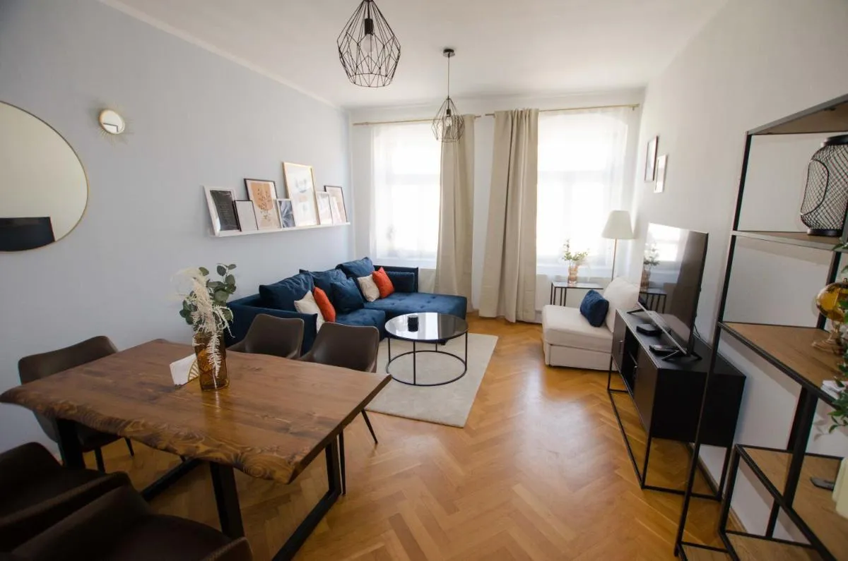 Image 4 of CASARINA – Stilvoller Altbau in zentraler Lage
