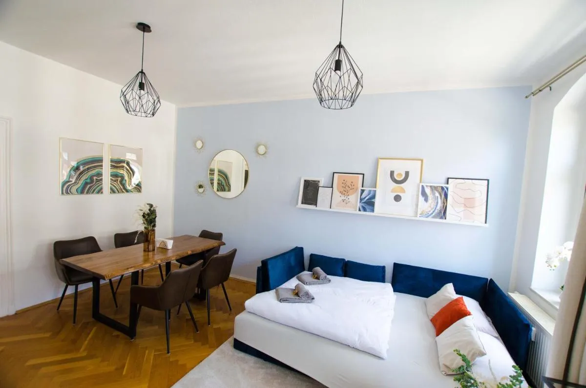 Image 1 of CASARINA – Stilvoller Altbau in zentraler Lage