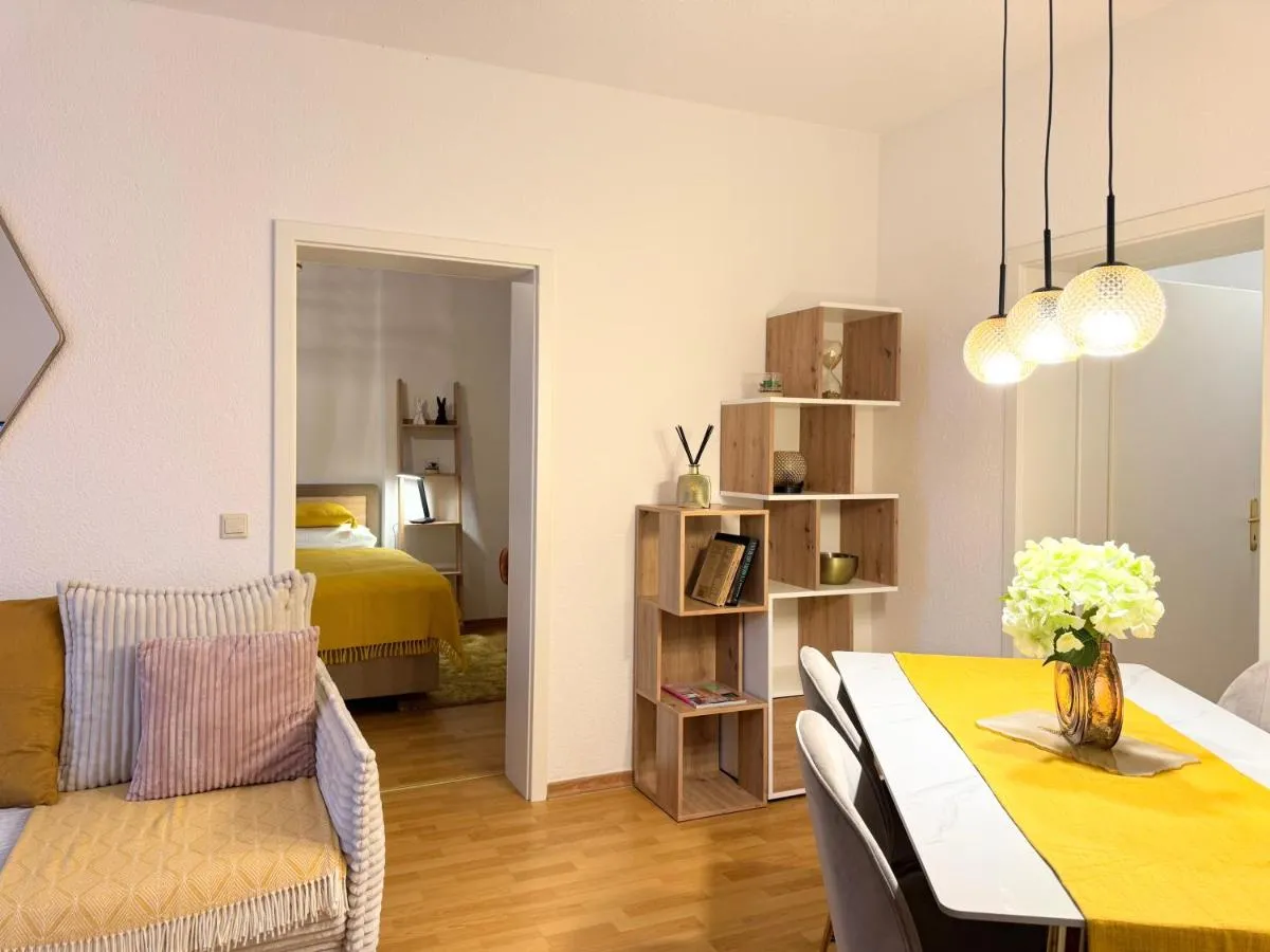 Image 2 of City Apartment Dresden – 3 Zi – Garten