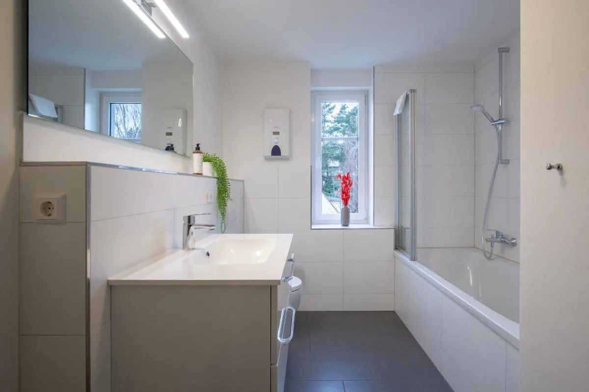 Image 2 of CoView – Design Apartment – 2 Schlafzimmer – Küche – Highspeed Wlan