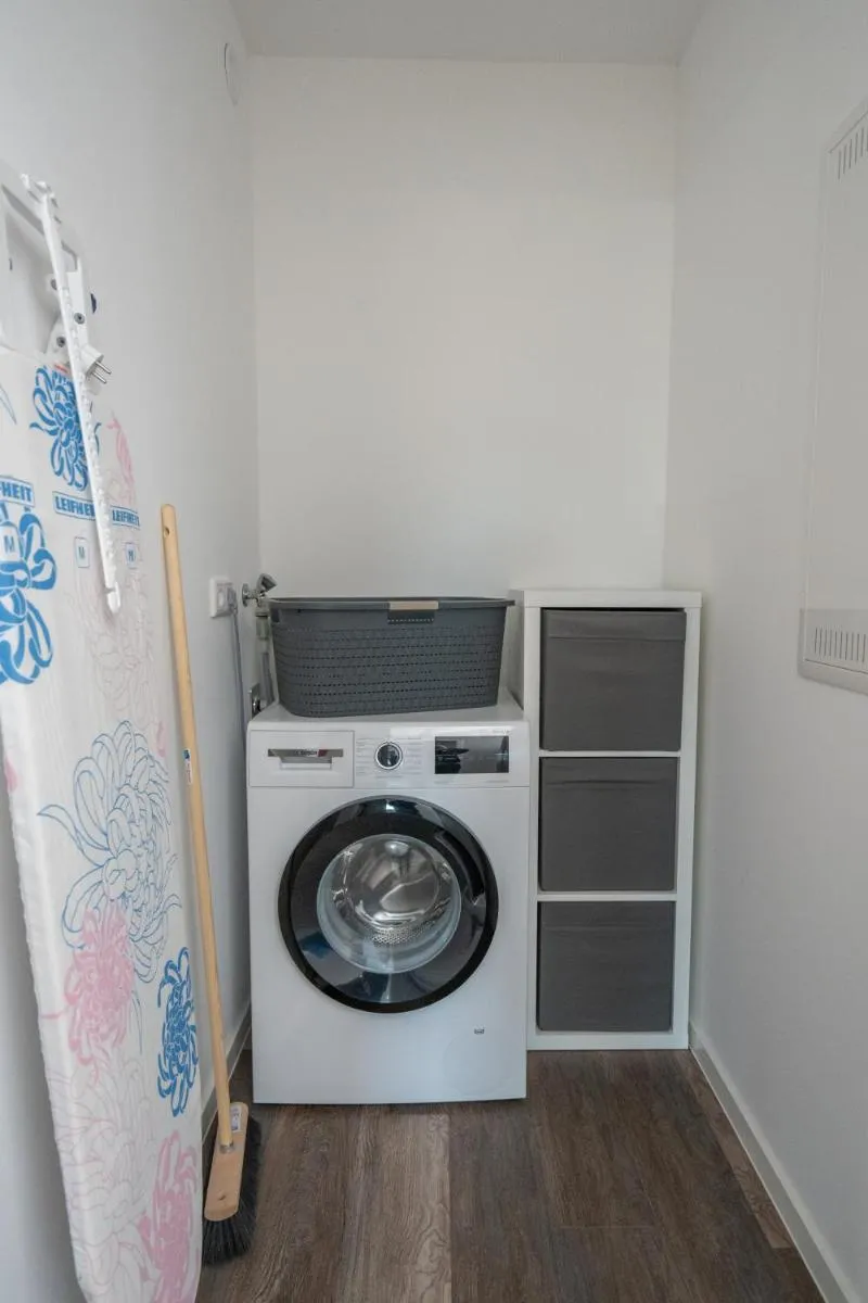 Image 4 of Cozy City Dream Apartment mit Terrasse und Parkplatz – 90m²