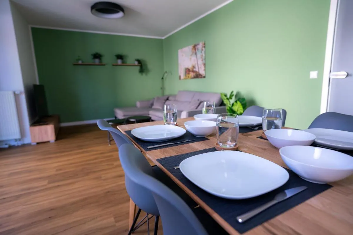 Image 3 of Design Apartment – Balkon – Induktionskochfeld – Zentral
