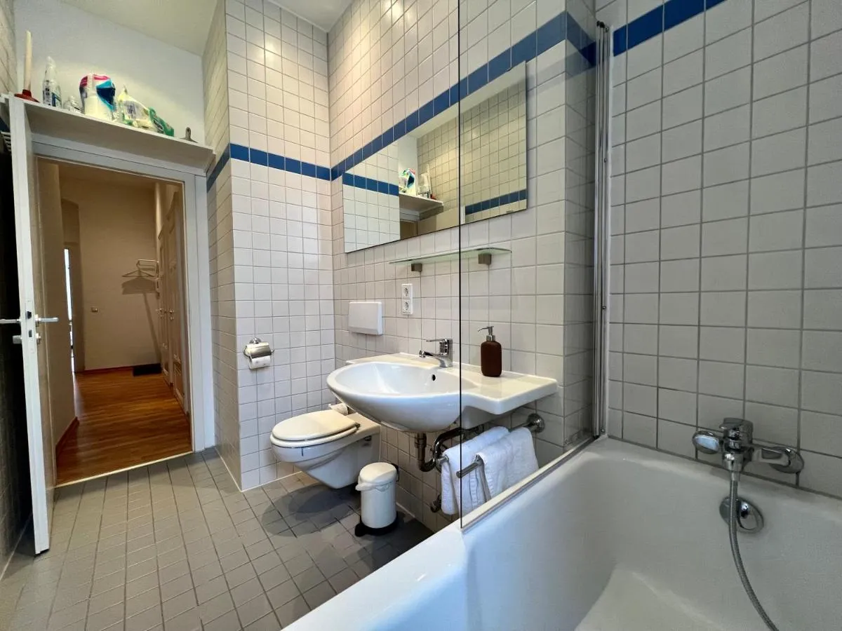 Image 2 of Dill Apartment Dresden am Blauen Wunder