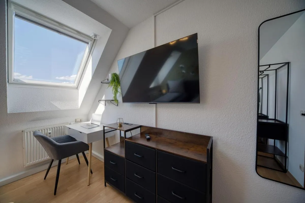 Image 4 of DresdenStay 3 Schlafzimmer 2 Bäder Balkon Kamin PS4