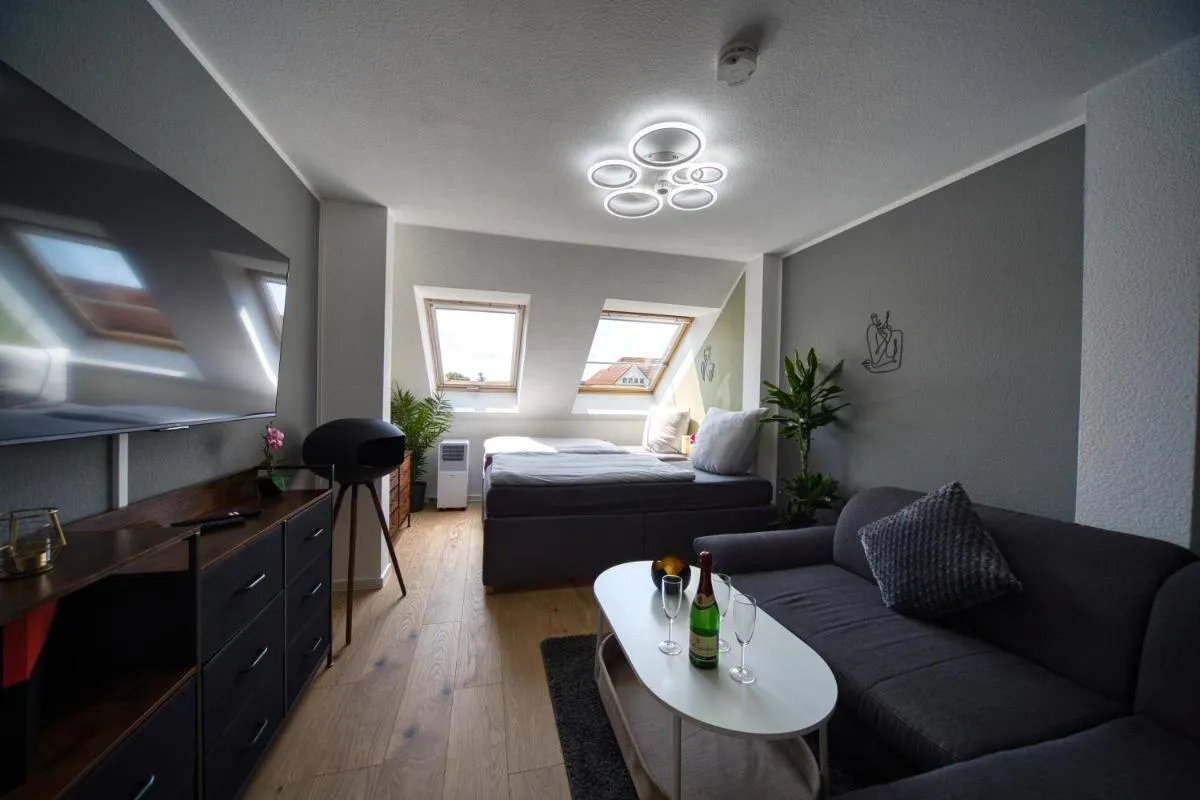Image 4 of DresdenStay Modern 3 Schlafzimmer Kamin PS4 Kicker