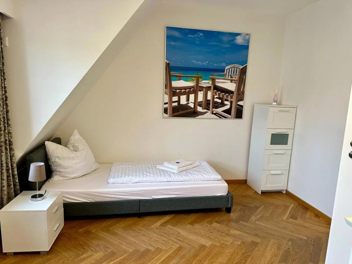 Image 1 of Exklusives Apartment mit einmaligem Blick zur Frauenkirche – Parkplatz kostenfrei