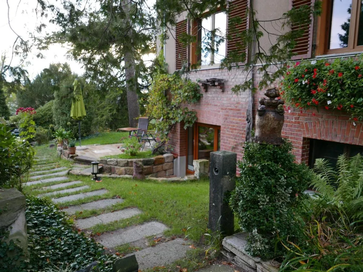 Image 4 of Ferienwohnung Dresden-Pillnitz – Elbhang-Villa – “Am Zuckerhut”