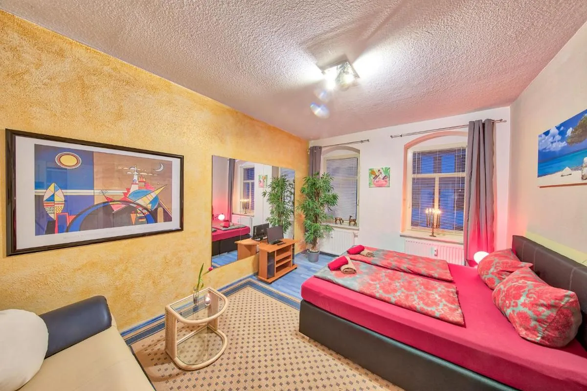 Image 1 of Ferienwohnung Residenz bis 6 Gäste , Ferienwohnung Dresden bis 4 Gäste, Ferienwohnung Elbflorenz bis 2 Gäste