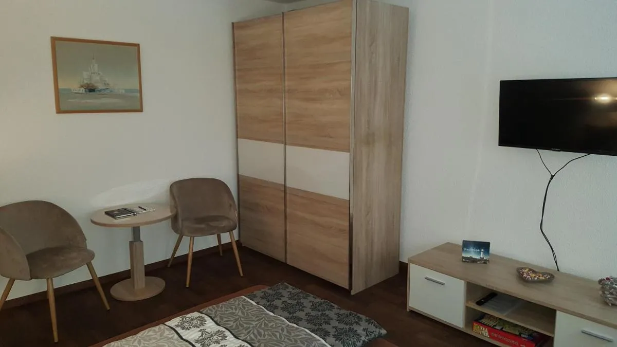 Image 4 of Ferienwohnung oder Studio Dresden-Neustadt inkl Parkplatz mit Balkon oder Terrasse