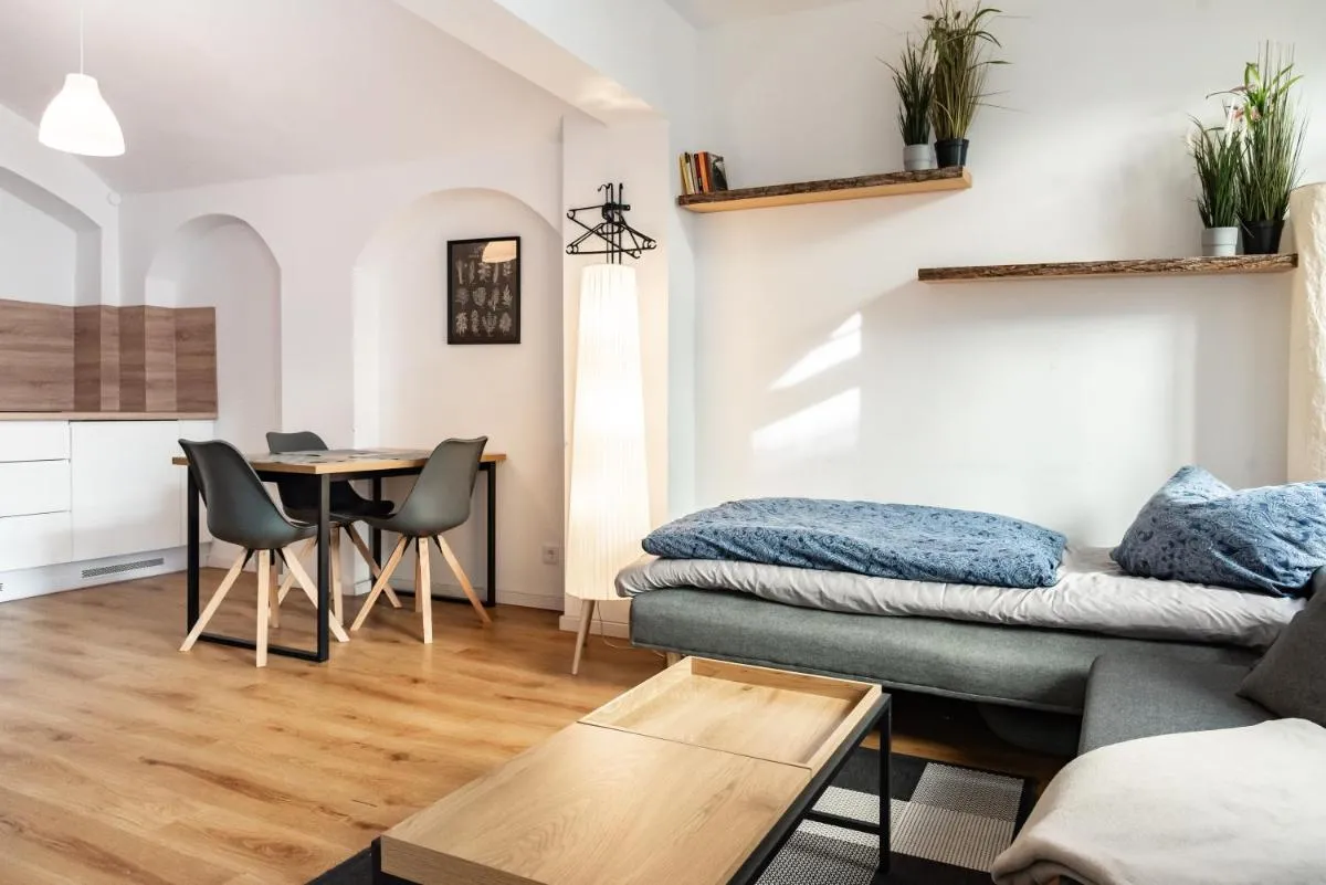 Image 2 of Gewölbewohnung mit Terrasse