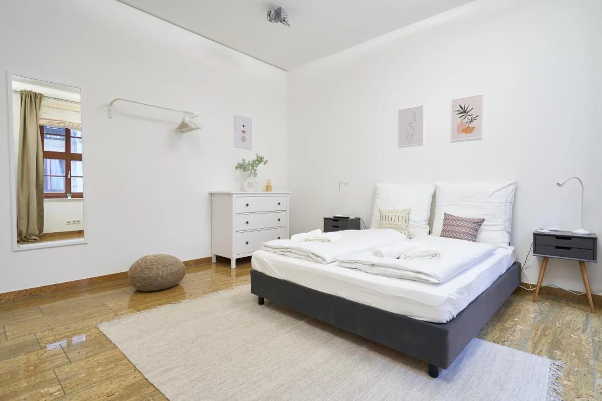 Image 6 of Global Living – Design Apartments I City Center I Balcony I Smart-TV I Kitchen I Dresden