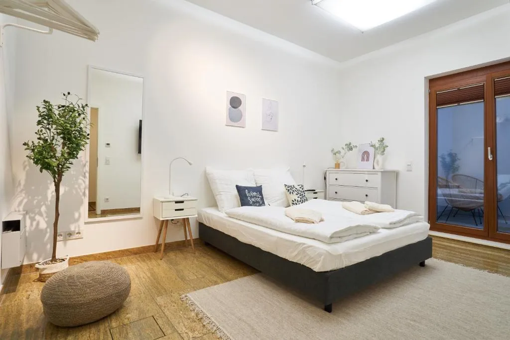 Image of Global Living – Design Apartments I City Center I Balcony I Smart-TV I Kitchen I Dresden