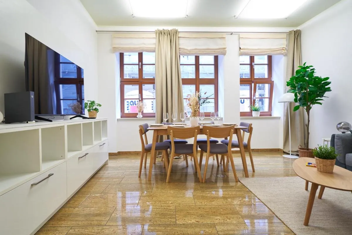 Image 4 of Global Living – Design Apartments I City Center I Balcony I Smart-TV I Kitchen I Dresden