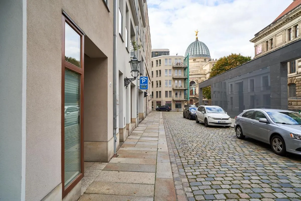 Image 5 of Global Living – Design Apartments I City Center I Balcony I Smart-TV I Kitchen I Dresden