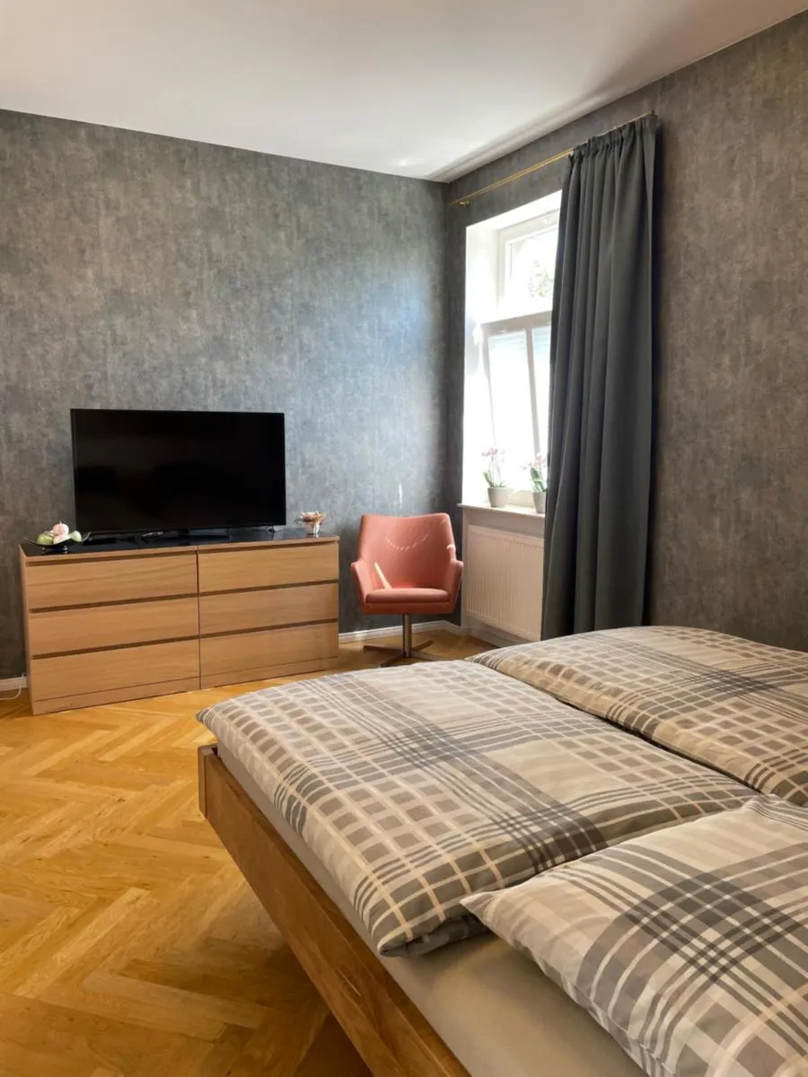 Image 2 of Helle Terrassenwohnung in Traumlage von Dresden