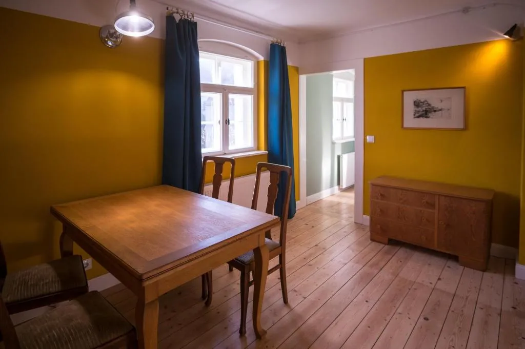 Image of Holiday in quiet quarter, 20 min to city center