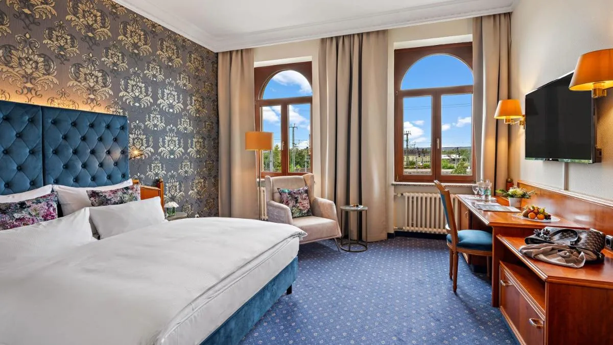 Image 1 of Hotel Bayerischer Hof Dresden