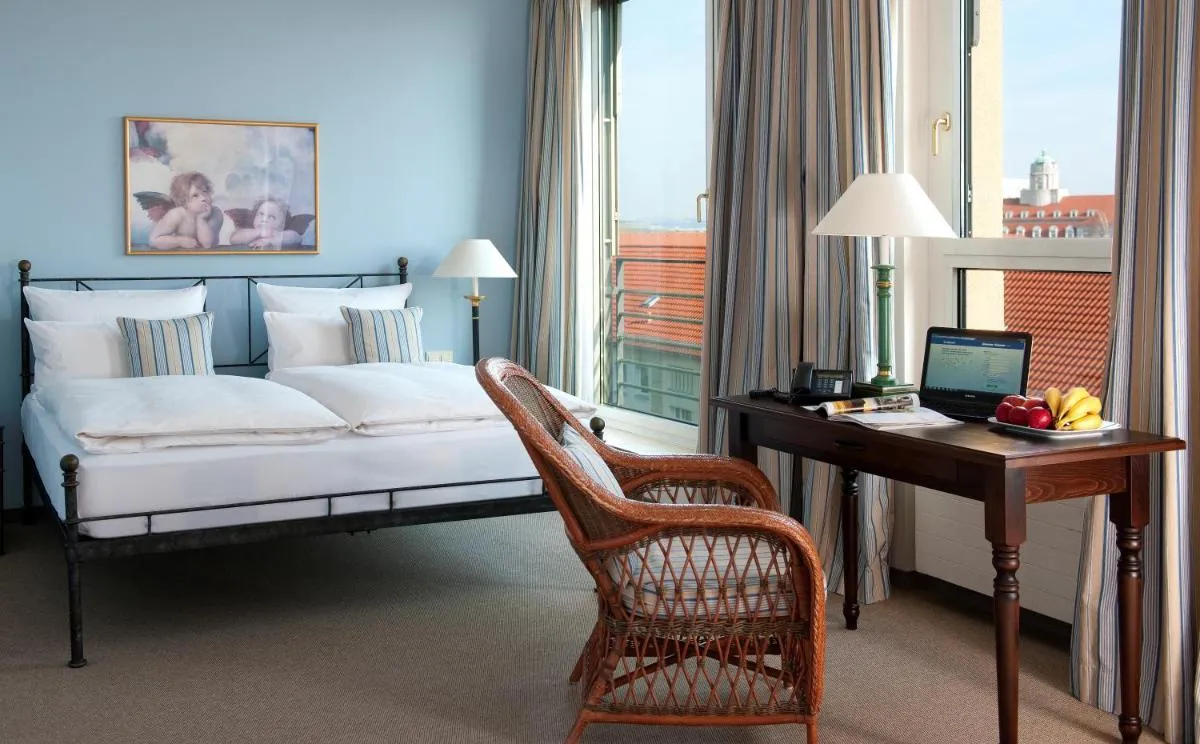 Image 1 of Hotel Elbflorenz Dresden