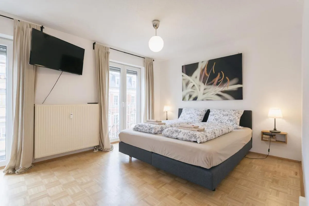 Image 1 of Lichtdurchflutetes Appartement im Hechtviertel