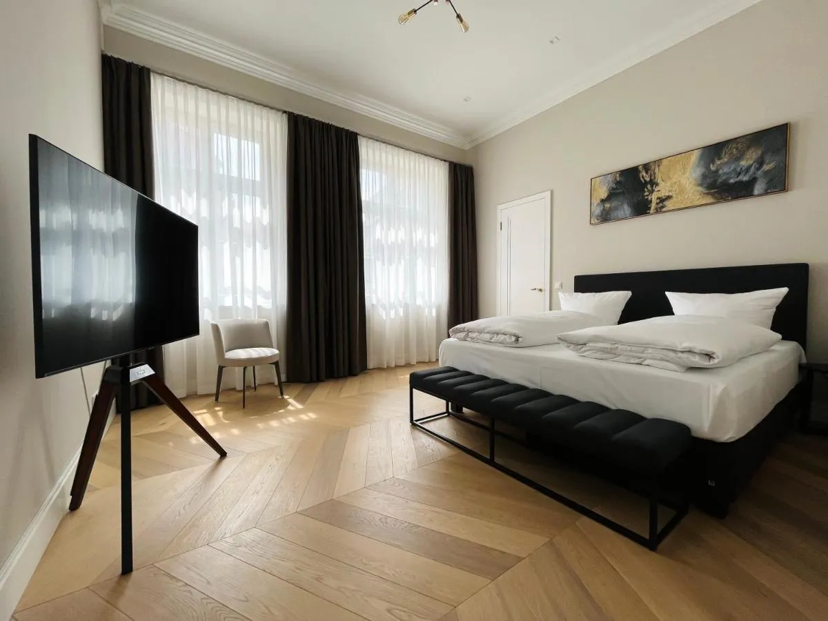 Image 2 of Luxury Home / 3-Raum-Suite an der Frauenkirche / 6
