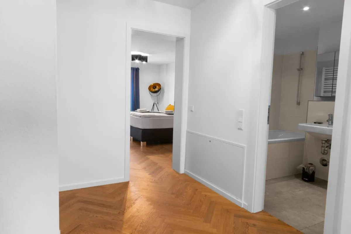 Image 3 of Luxus im Zentrum für 6 Personen! 3 Zimmer, Balkon, WLAN, Parkplatz