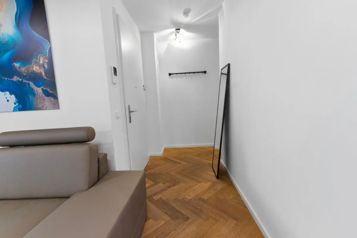 Image 5 of Luxus im Zentrum für 6 Personen! 3 Zimmer, Balkon, WLAN, Parkplatz