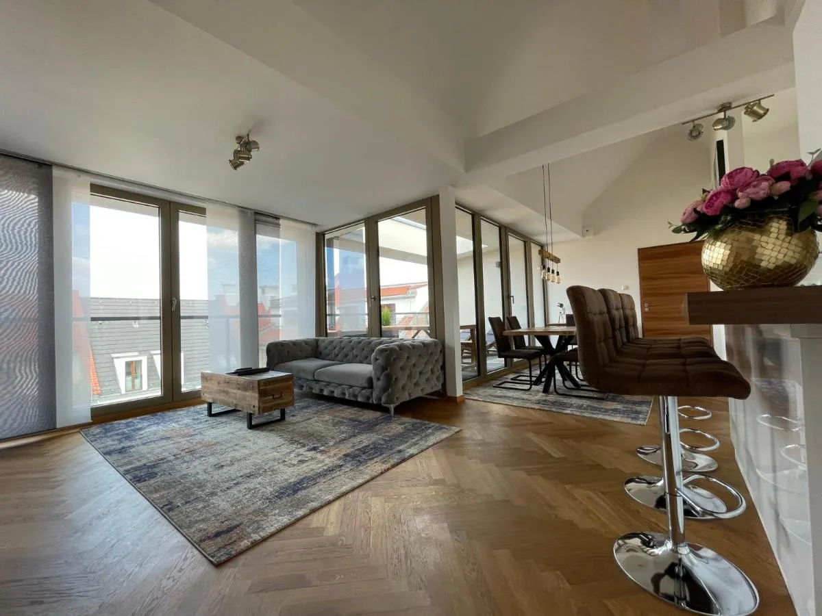 Image 1 of Modernes Apartment An der Frauenkirche II