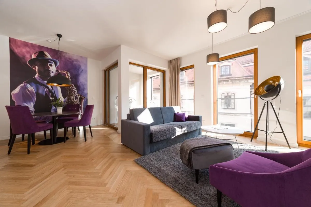Image 1 of Modernes Apartment am Neumarkt