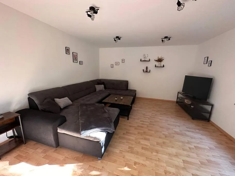 Image 4 of NEU* 4+1 Personen, Zentrumsnah,EBK, Stellplatz
