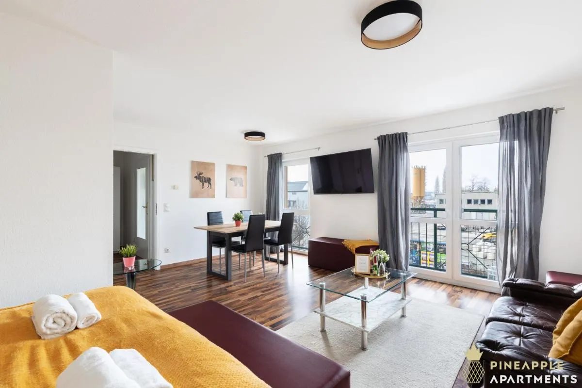 Image 2 of Pineapple Apartments Dresden Mitte III – free parking