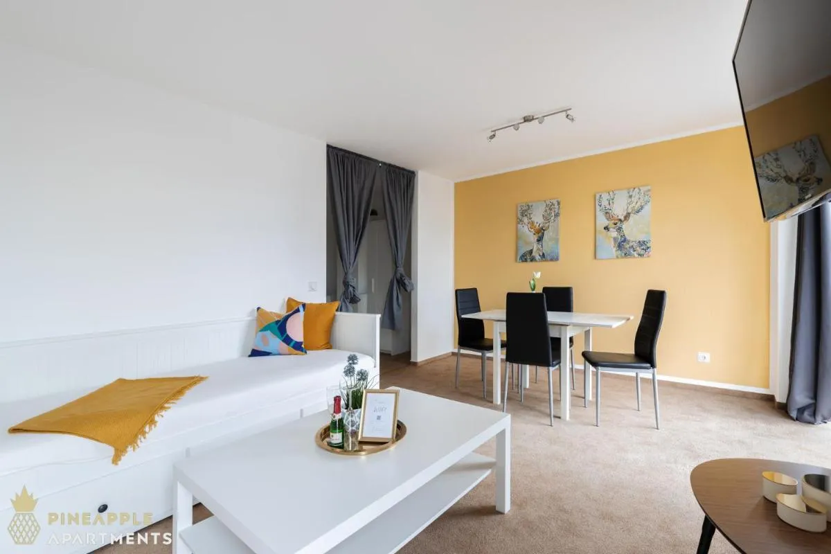 Image 2 of Pineapple Apartments Dresden Mitte II – free parking