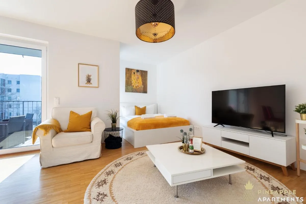 Image 1 of Pineapple Apartments Dresden Zwinger II – 70 qm – 1x free parking