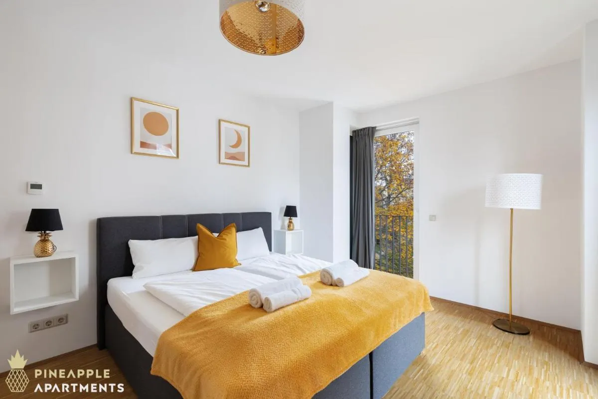 Image 1 of Pineapple Apartments Dresden Zwinger VIII – 85 qm – 1x free parking