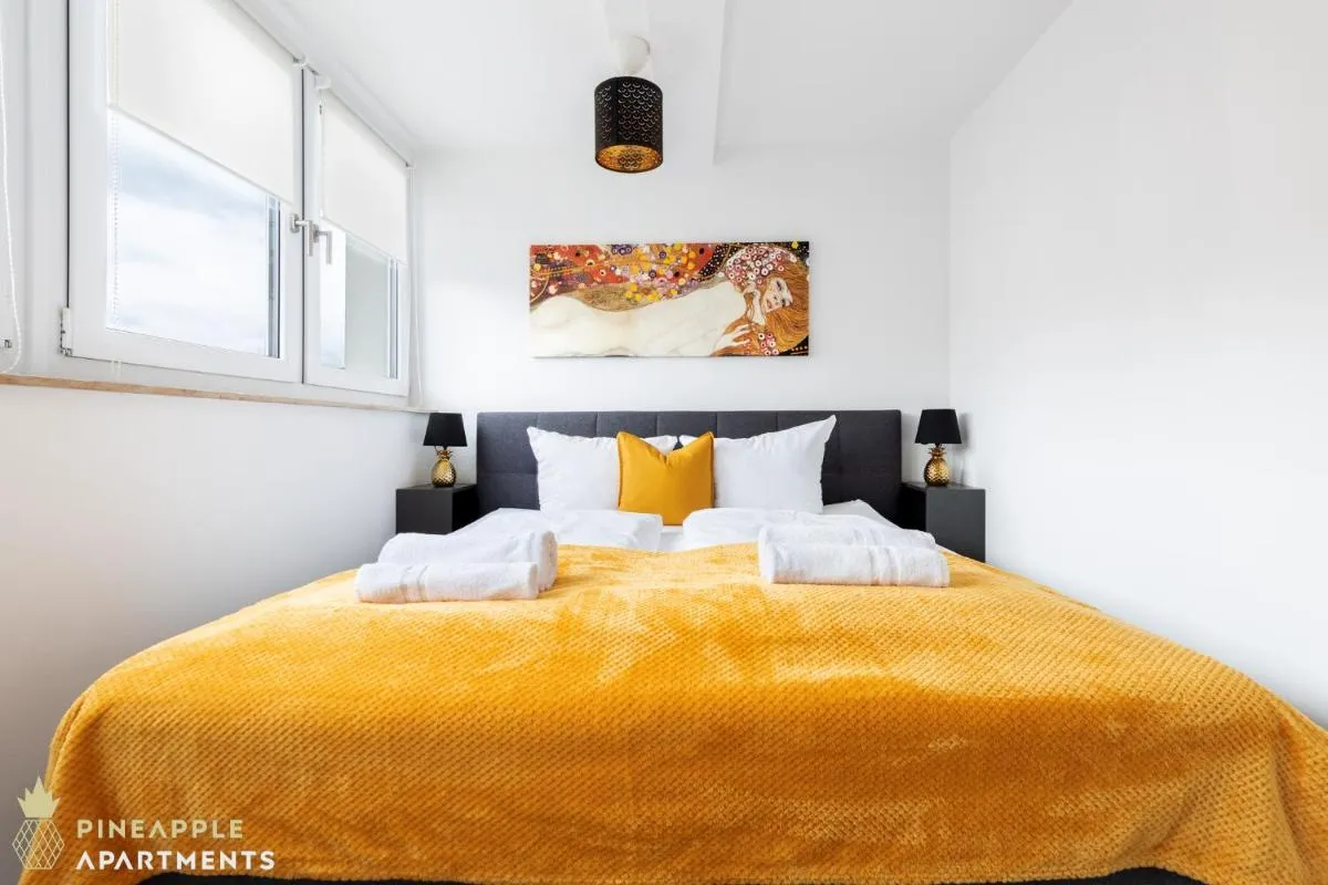 Image 1 of Pineapple Apartments Dresden Zwinger VI – 98 qm – 1x free parking