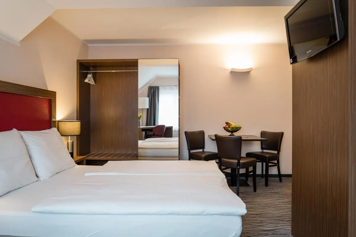 Image 5 of Point Hotel Apartments and Rooms