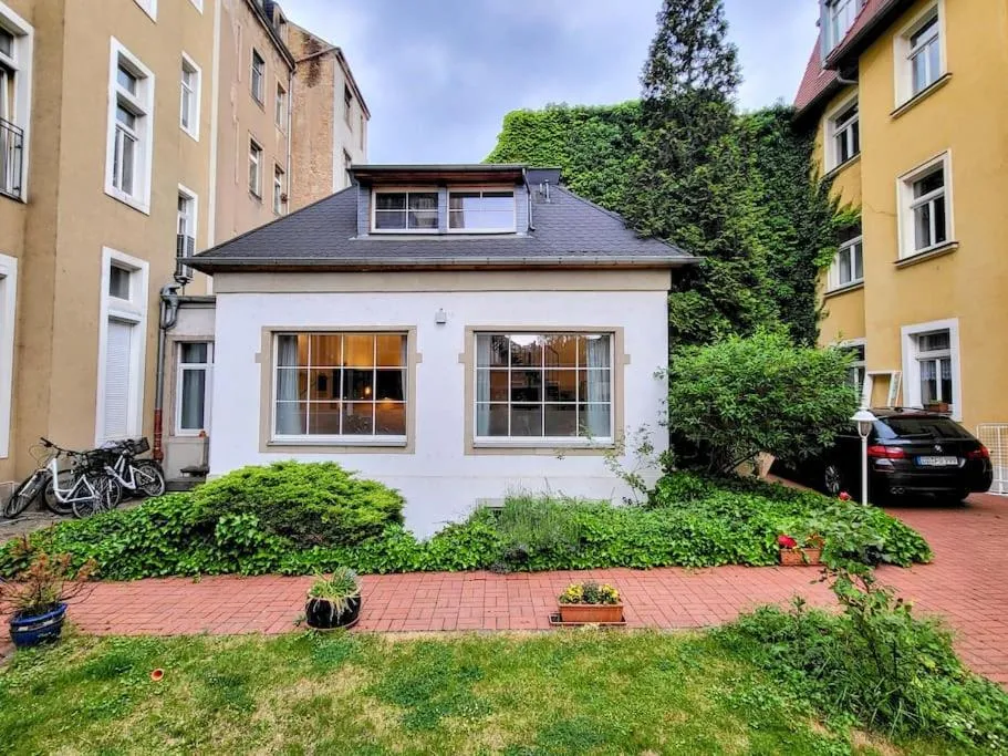 Image 1 of Privates ruhiges Haus im Herzen der Neustadt