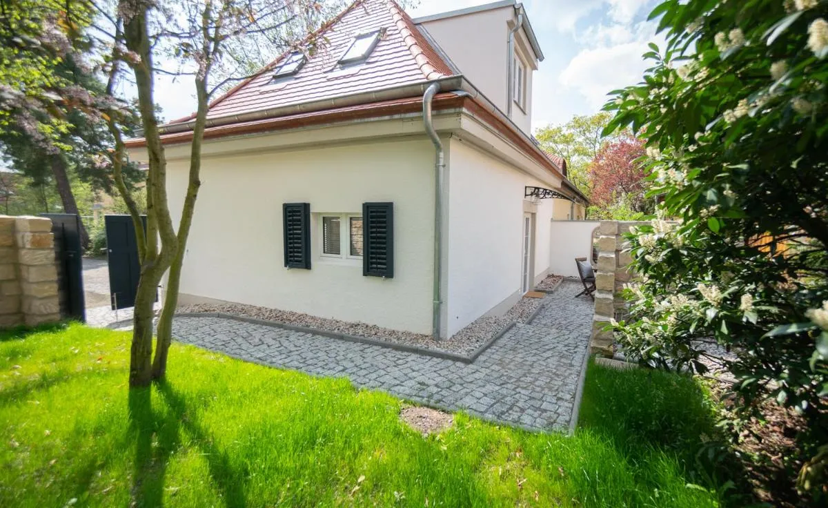 Image 5 of Privatsphäre im Kutscherhaus der Villa Golding