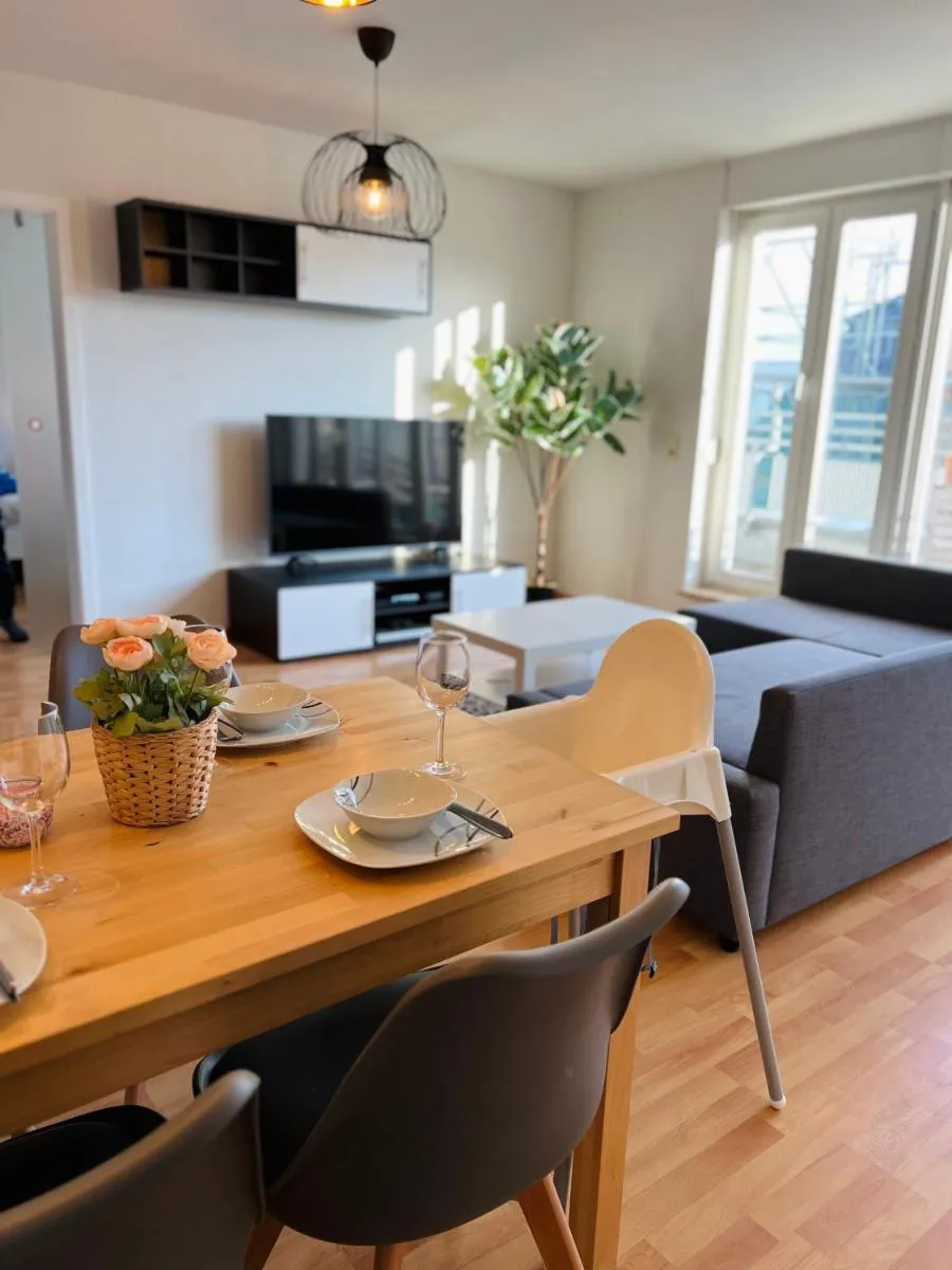 Image 3 of STARiVA – Terrasse über Dresden – Kaffeemachine – Netflix – Playstation – Brettspiele
