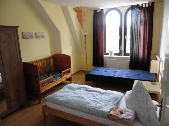 Image 1 of Sehr-schoene-4-Raum-Maisonette-Fewo-mit-110qm-Balkon-zentral-preiswert-T7