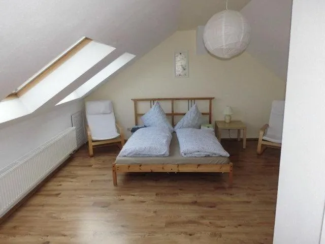 Image 5 of Sehr-schoene-4-Raum-Maisonette-Fewo-mit-110qm-Balkon-zentral-preiswert-T7