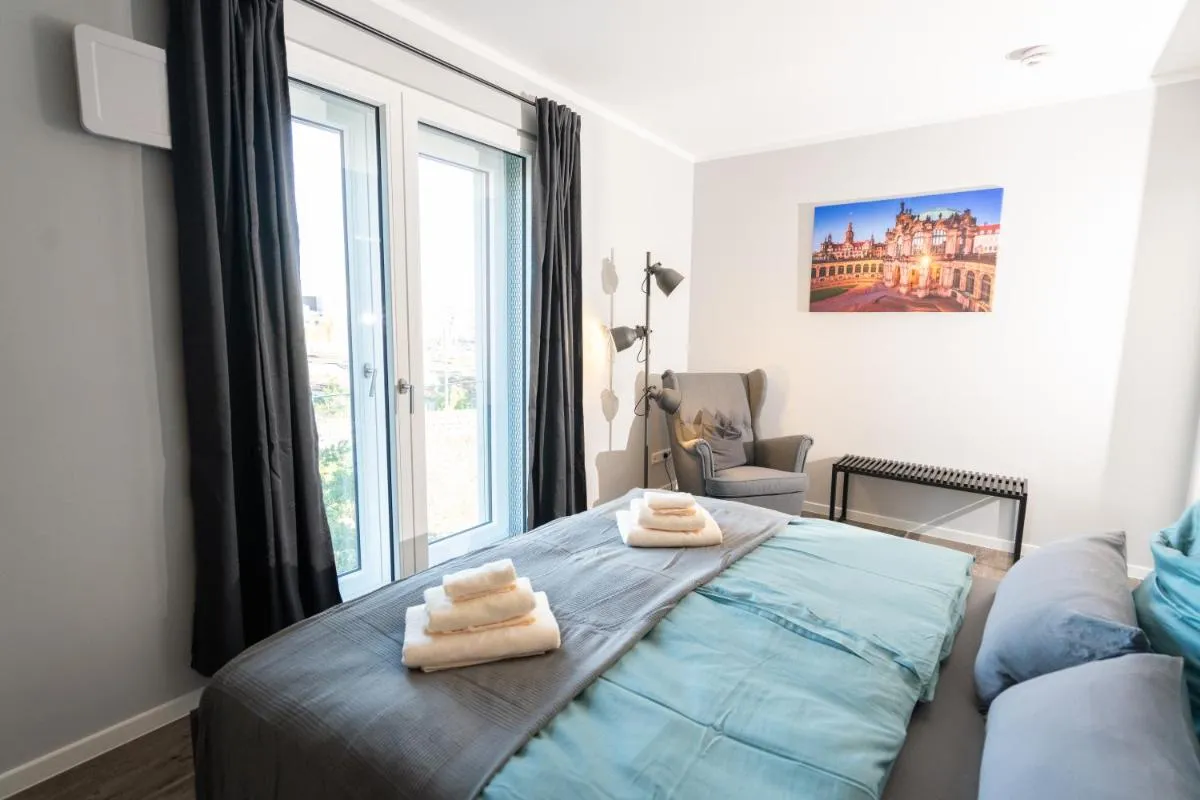 Image 1 of Supreme City Dream mit Terrasse und Parkplatz – 110m²